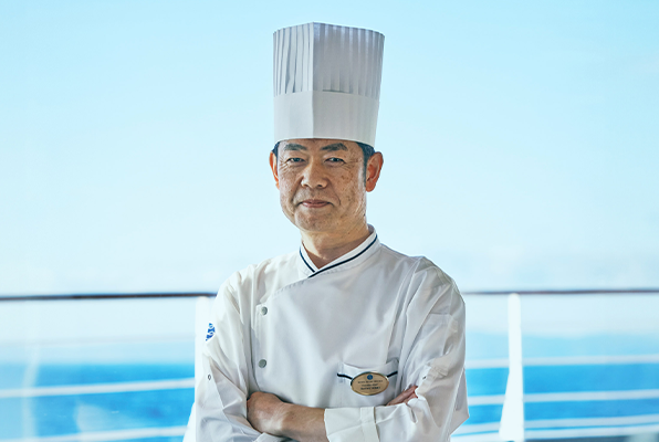 三井オーシャンクルーズの総料理長画像